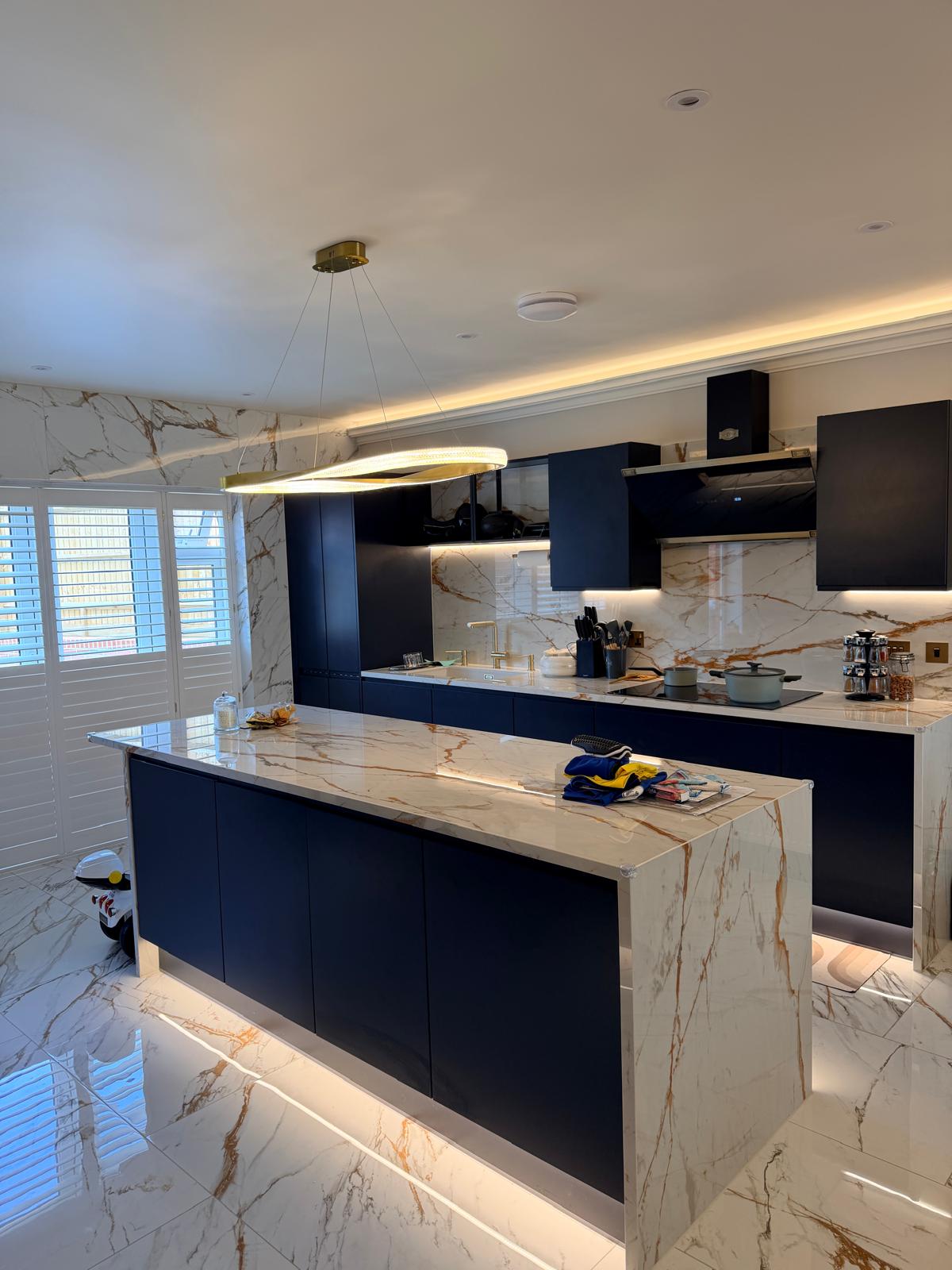 Des Healy - Didcot - wiring and distribution